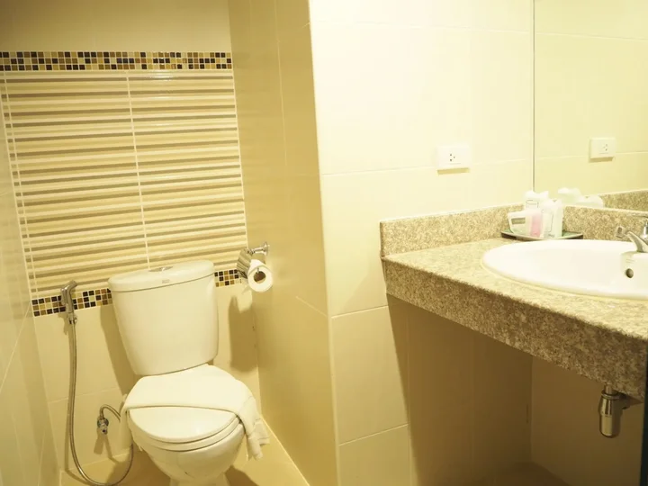 Сураттхани: Suksomboon Hotel
