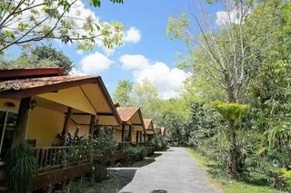 Лансака: Mahachai Resort