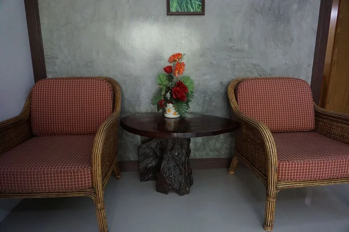 Лансака: Mahachai Resort
