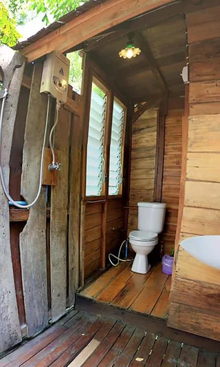 Дой-Сакет: Rabeang Pasak Treehouse Resort