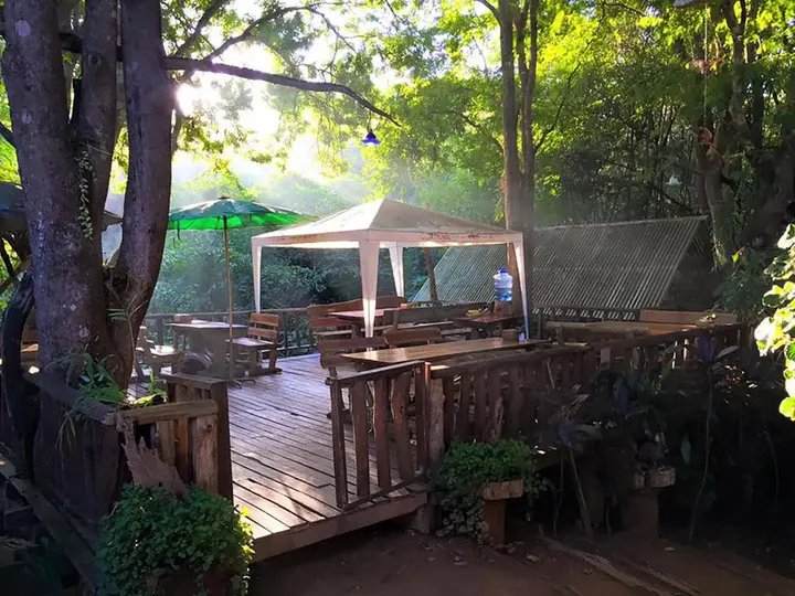 Дой-Сакет: Rabeang Pasak Treehouse Resort