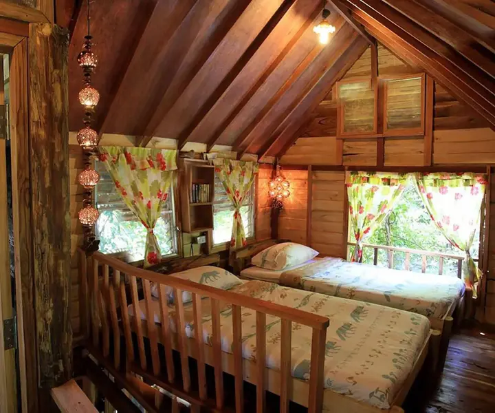 Дой-Сакет: Rabeang Pasak Treehouse Resort