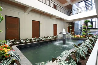 Кхонкэн: Euanjitt Chill House