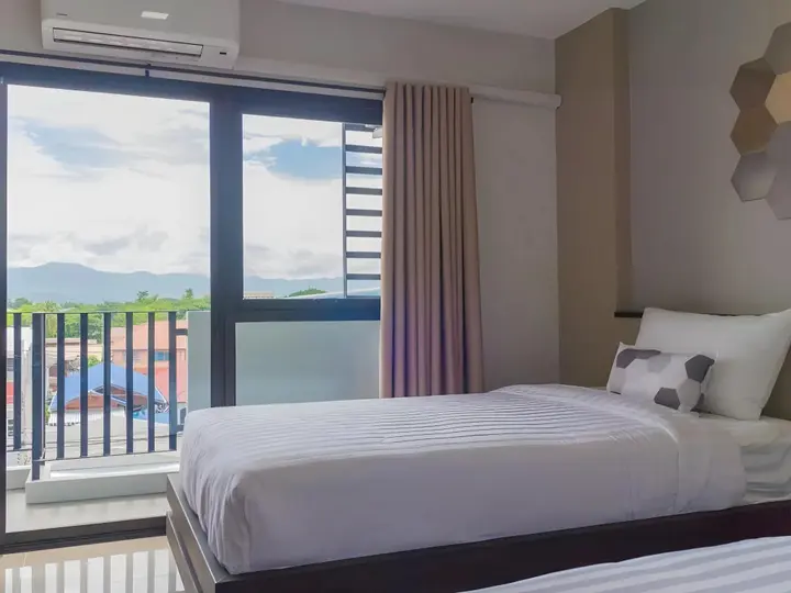 Пхаяу: M2 Hotel