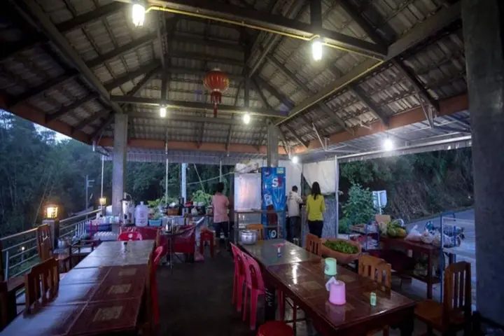 Мае Фа Луанг: Phumektawan Resort