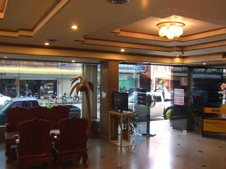 Лоэй: Phuluang Hotel