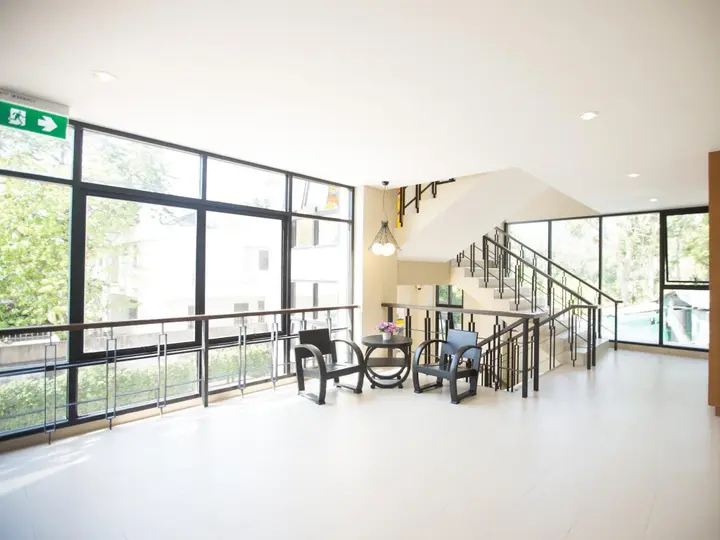 Муанг: Naka Residence