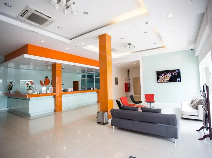 Накхонситхаммарат: Original Orange Hotel