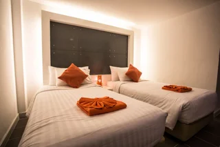 Накхонситхаммарат: Original Orange Hotel