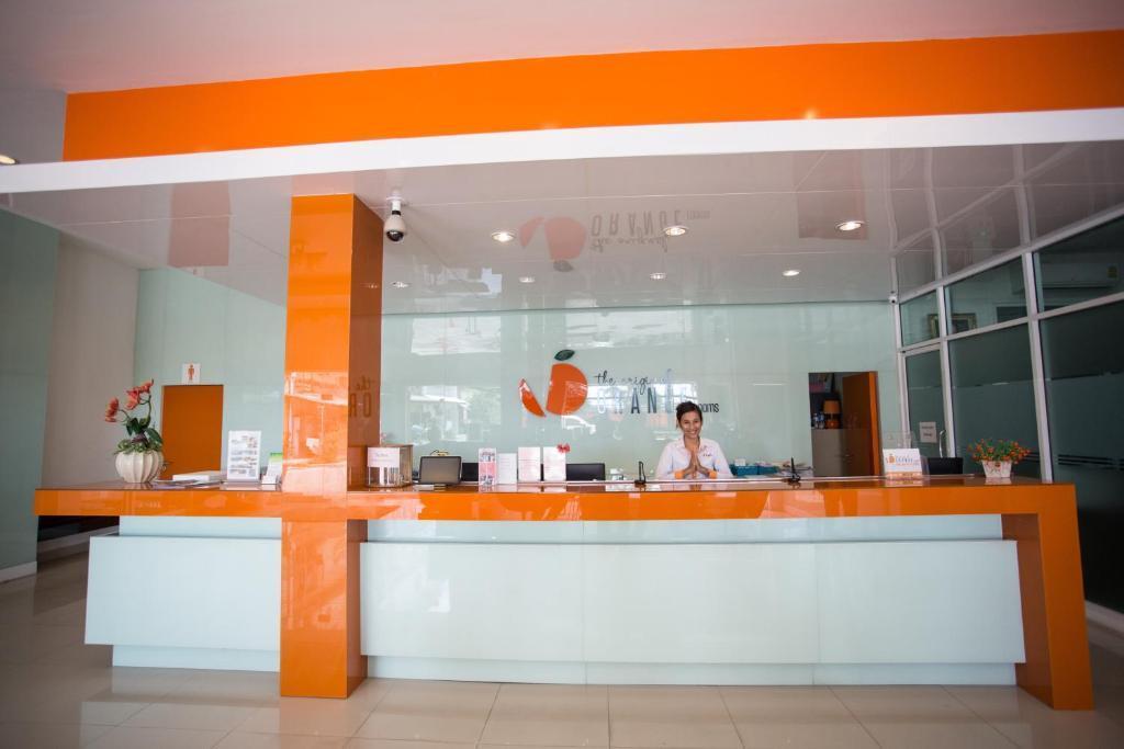 Накхонситхаммарат: Original Orange Hotel