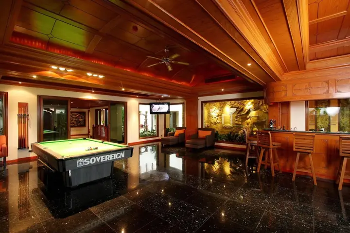 Кату: Reuan Thai Villa