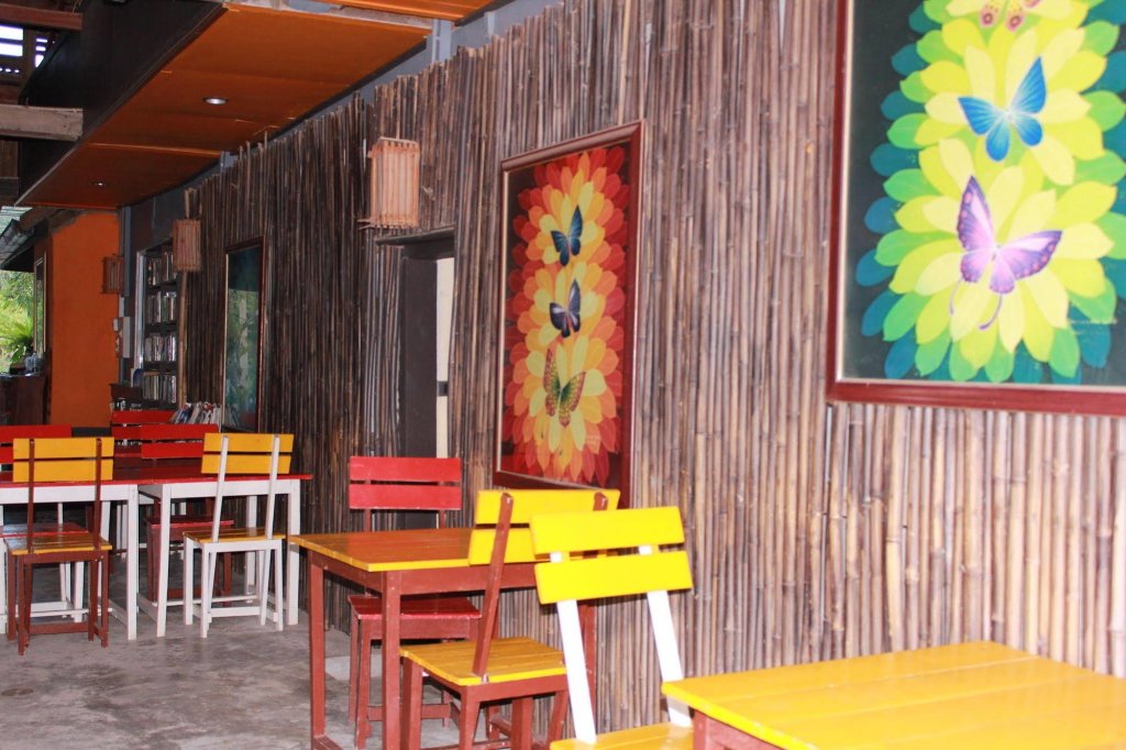 Ланта: Horizon Bungalow Restaurant and Bar
