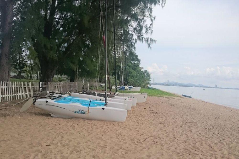 На Чом Тхиан: Na Jomtien Beachfront Villa