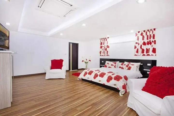 Паттайя: Royale Grand Villa