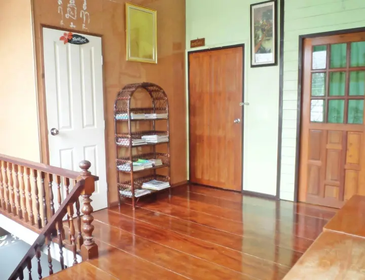 Ампхава: NR Homestay