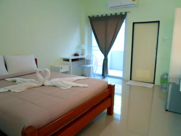 Сураттхани: Papangkorn House