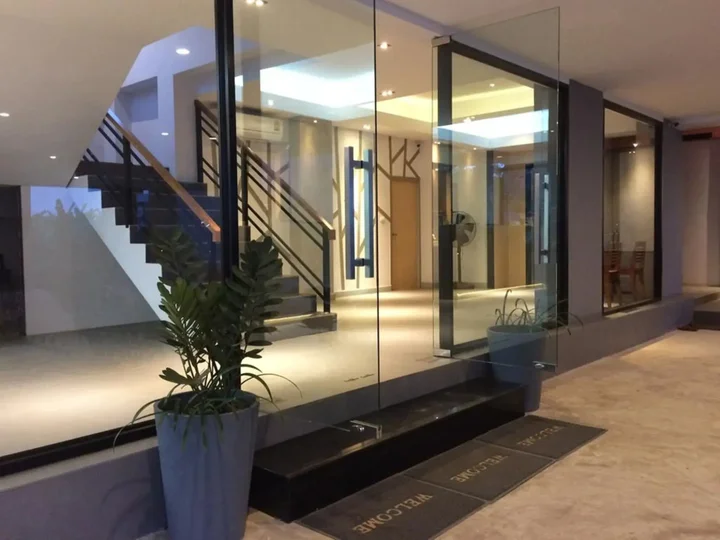 Сураттхани: B Boutique Residence