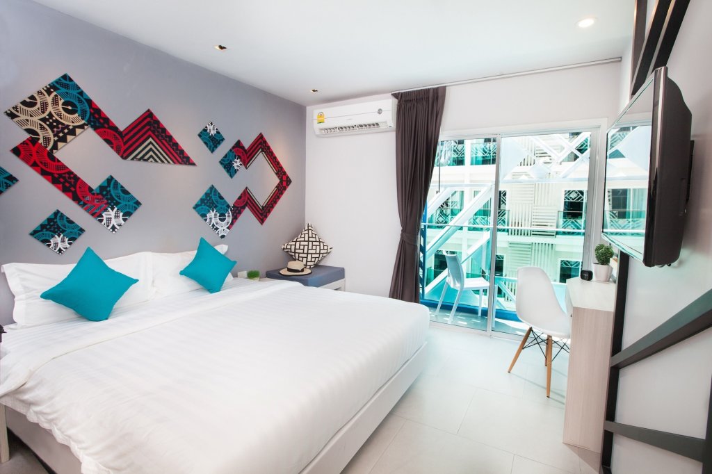 Пхукет: The Crib Patong