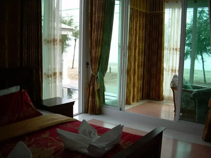 Сам-Рои-Йот: Samroiyod Beach Resort