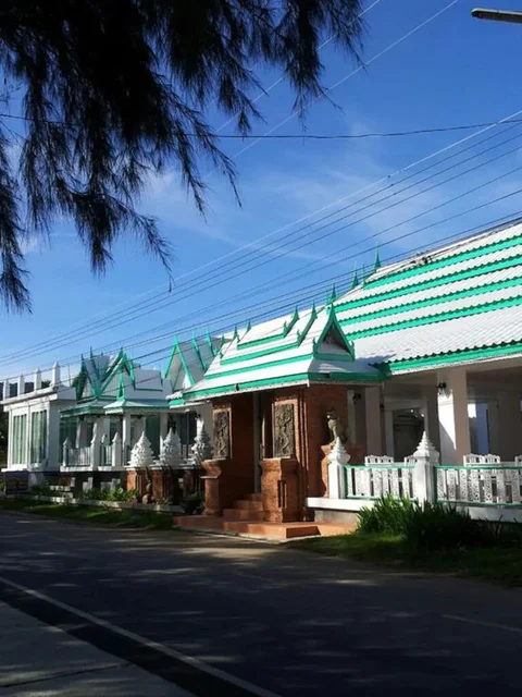 Сам-Рои-Йот: Samroiyod Beach Resort