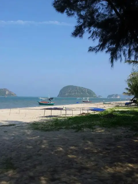 Сам-Рои-Йот: Samroiyod Beach Resort