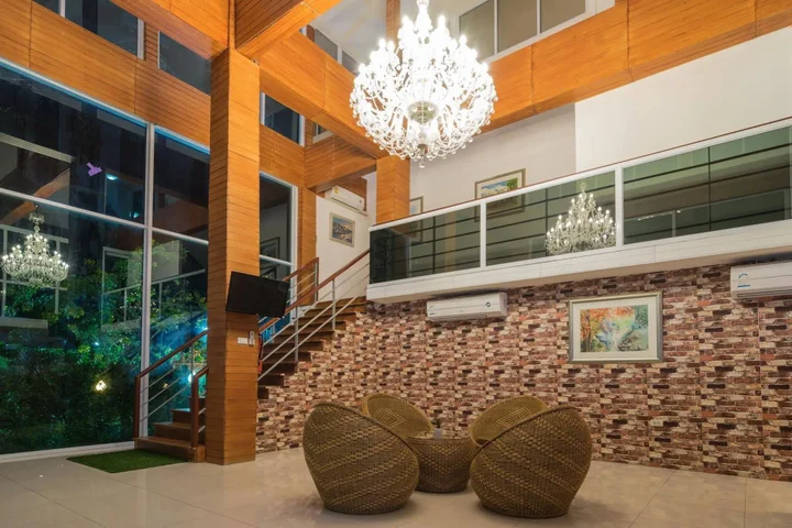 Варин-Чамрап: Baan Suan Khunta Golf Resort