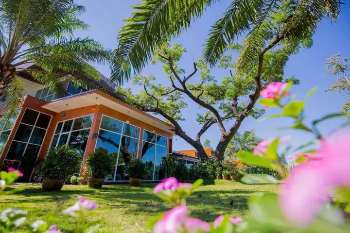 Варин-Чамрап: Baan Suan Khunta Golf Resort