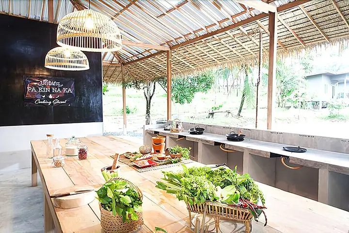 Такуа Па: Tropical Chalet Khaolak