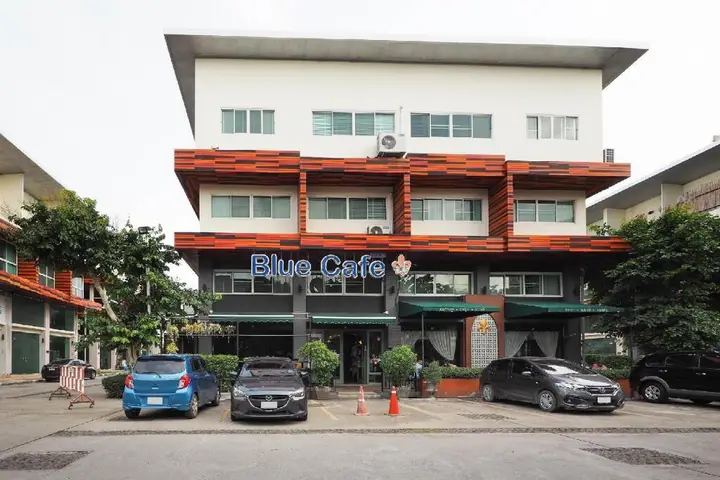 OYO 995 Blue Cafe Apartment — фото 1