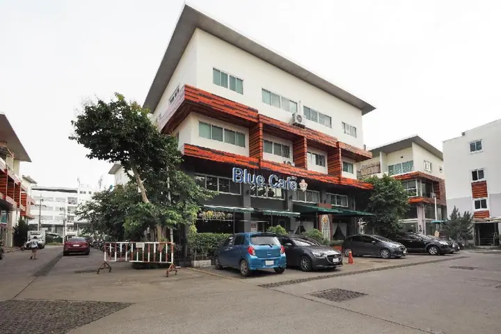 Чиангмай: OYO 995 Blue Cafe Apartment