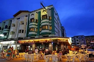 Муанг: Angus O'Tool's Irish Pub Guesthouse