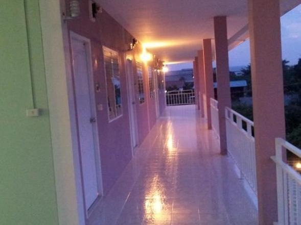 Пхитсанулок: Tossawan Guesthouse