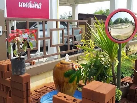 Пхитсанулок: Tossawan Guesthouse