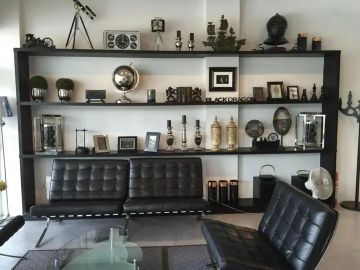 Муанг: Black Dragon Inn