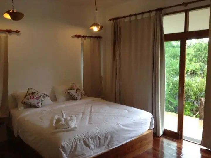 Сураттхани: Ruean Thai Nai Bang by Pansak Resort