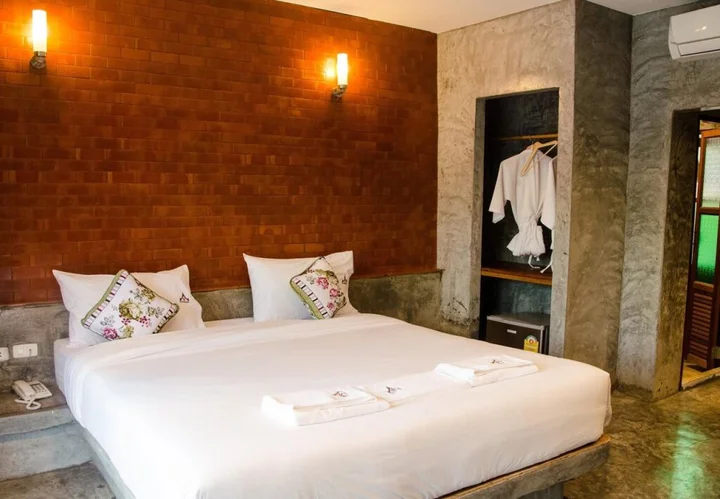 Сураттхани: Ruean Thai Nai Bang by Pansak Resort