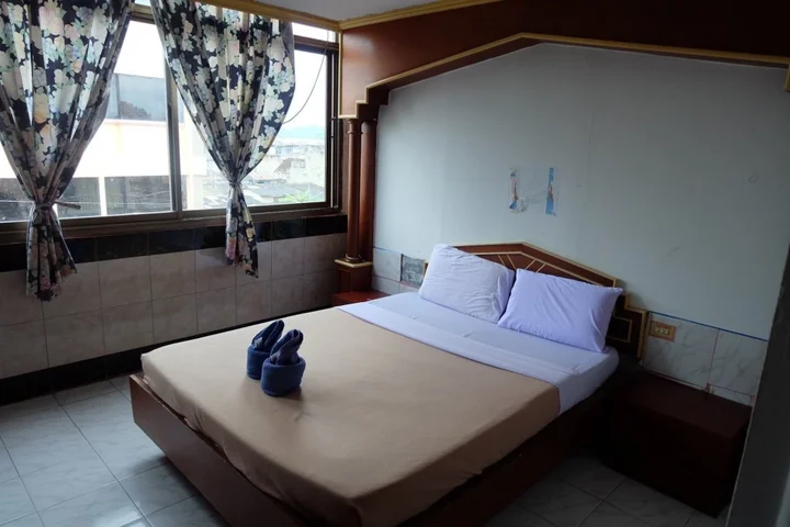 Садао: Satit Padang Hotel