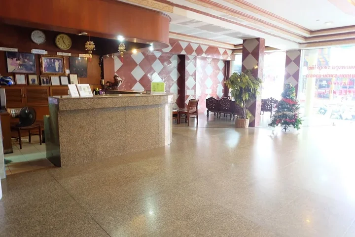 Садао: Satit Padang Hotel