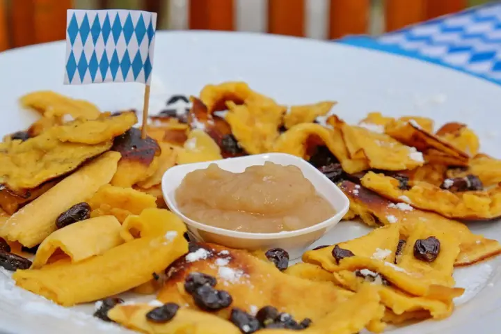 Ханг Донг: Bavarian Paradise Resort and Restaurant