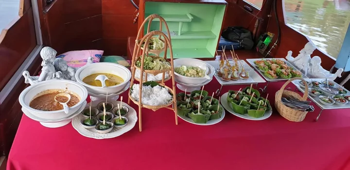 Ампхава: At Casa Guesthouse Amphawa