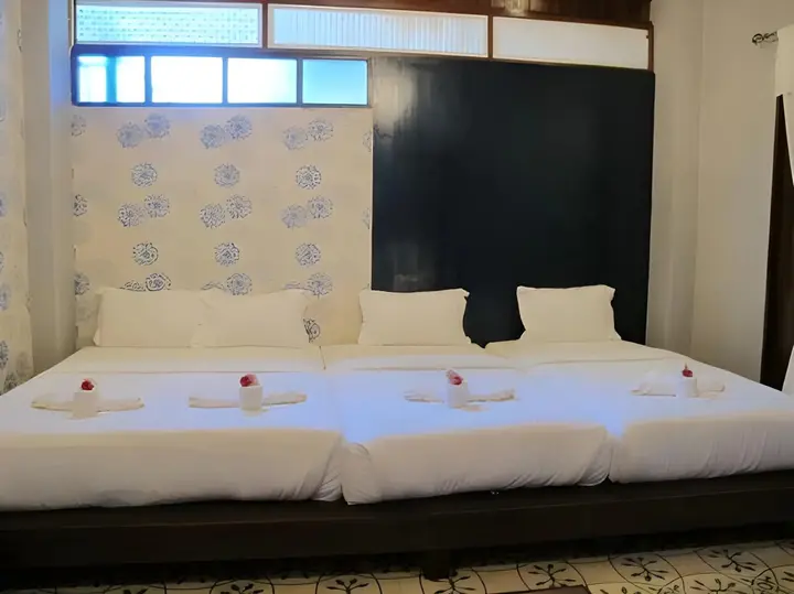 Ампхава: At Casa Guesthouse Amphawa