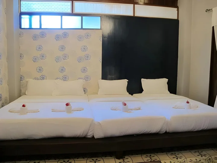Ампхава: At Casa Guesthouse Amphawa