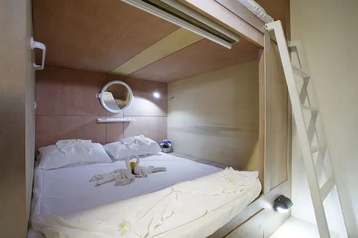 WhyNot Backpackers (Capsule Hostel) — фото 3