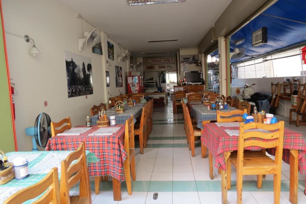 Pizza Italy Restaurant & Guesthouse — фото 5