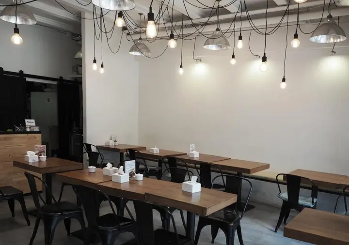 Бангкок: 3Howw Hostel at Sukhumvit 21