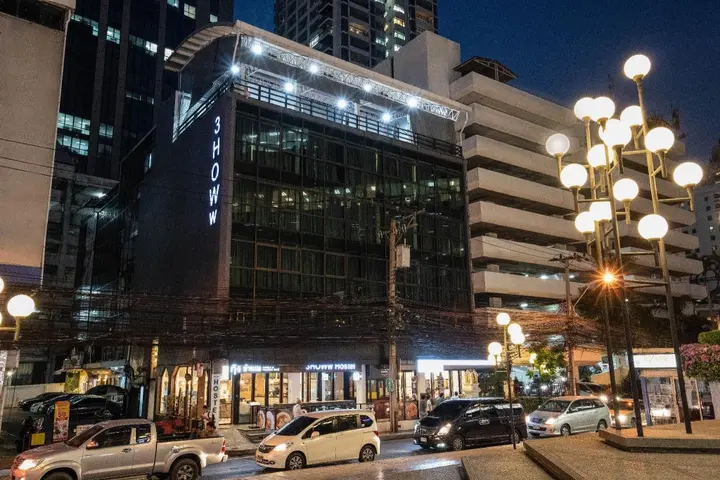 Бангкок: 3Howw Hostel at Sukhumvit 21