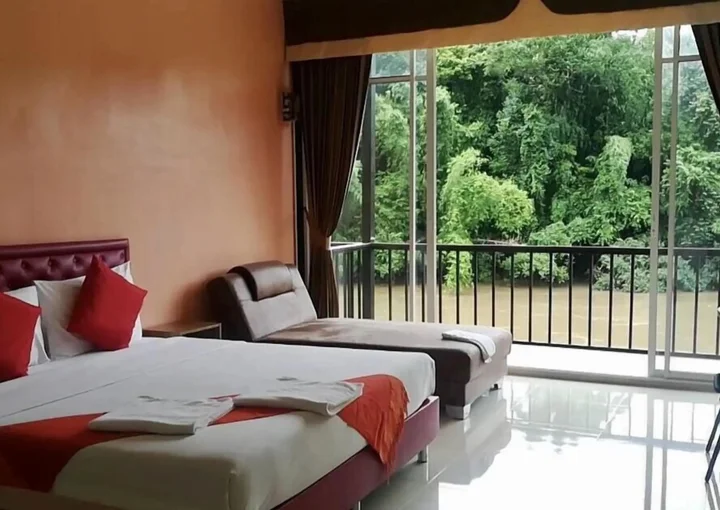 Сай Йок: Pechmaneekan Beach Resort