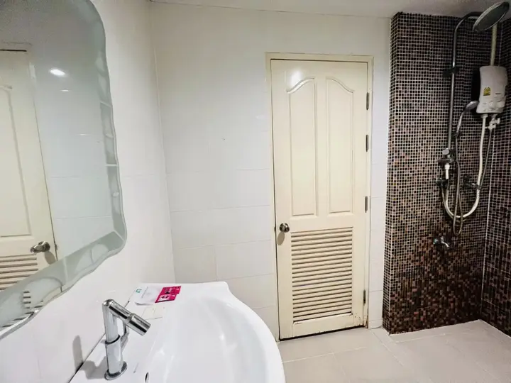 Чиангмай: INN Kham Apartment