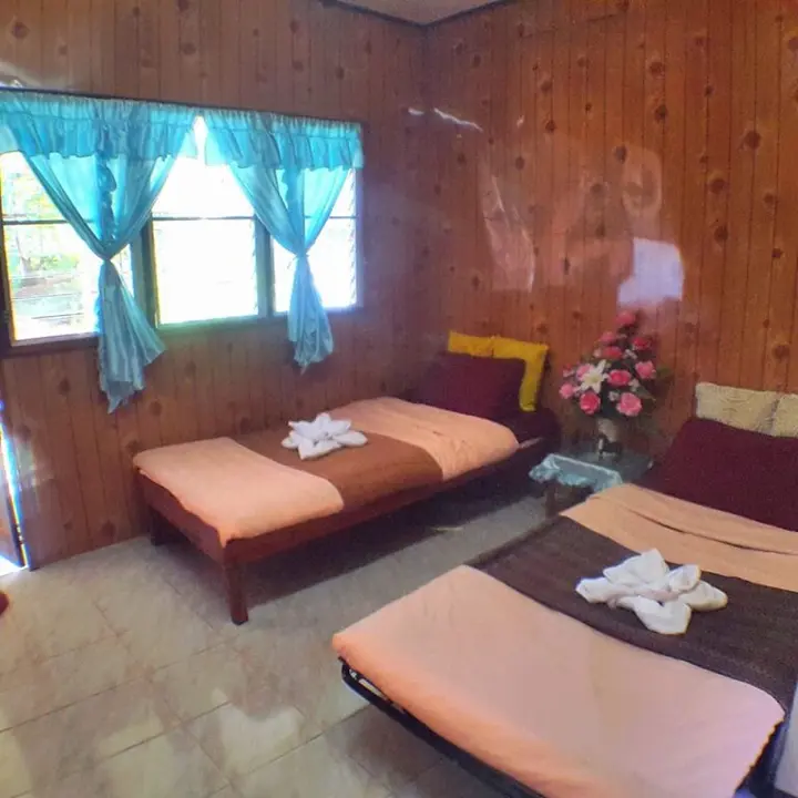 Бури Рам: Norachan Guesthouse - female only
