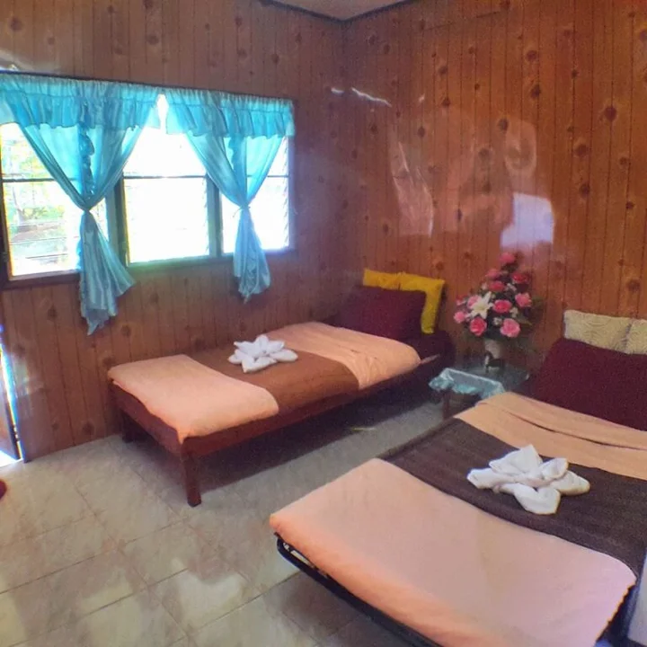 Бури Рам: Norachan Guesthouse - female only